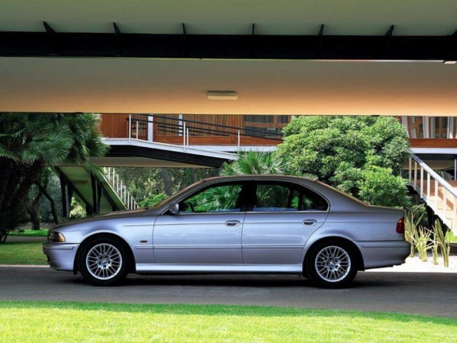  BMW 5-Series Sedan 1995 года  (фото 18 из 26)